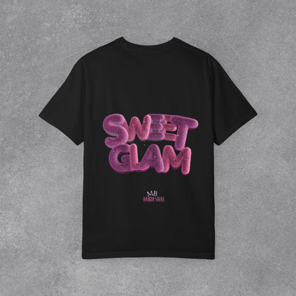 Copy of 💗 TATLI GÖRÜN,TARZINLA İZ BIRAK! 💗  “Sweet Glam” Puff Logo Tee ✨ Pembe kadife pençe detayıyla basic tişört anlayışını tamamen değiştiriyor. 🎀