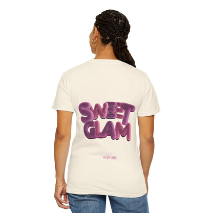 Copy of 💗 TATLI GÖRÜN,TARZINLA İZ BIRAK! 💗  “Sweet Glam” Puff Logo Tee ✨ Pembe kadife pençe detayıyla basic tişört anlayışını tamamen değiştiriyor. 🎀