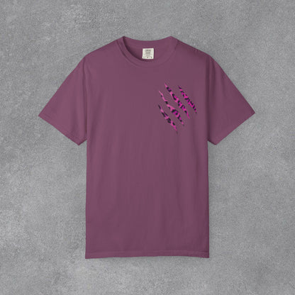 Copy of 💗 TATLI GÖRÜN,TARZINLA İZ BIRAK! 💗  “Sweet Glam” Puff Logo Tee ✨ Pembe kadife pençe detayıyla basic tişört anlayışını tamamen değiştiriyor. 🎀