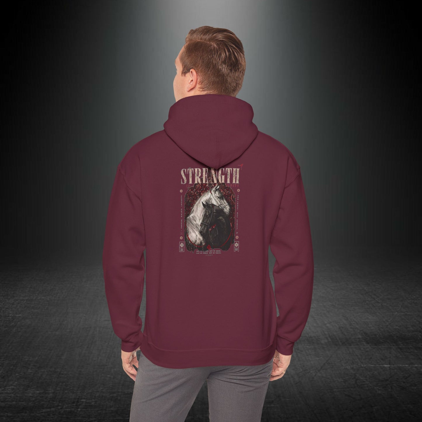Kapüşonlu Üst — Güç Temalı Eskitme At Desenli Sweatshirt