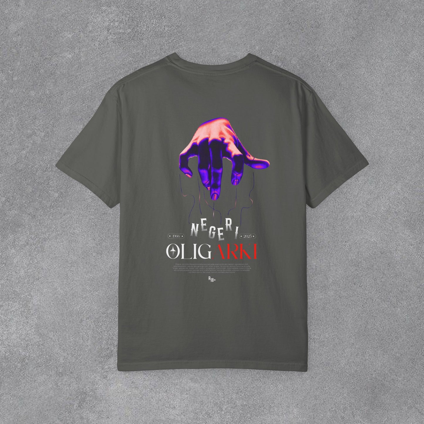 🎆Koyu Renk Grafik Baskılı Tişört — Neon El "Oligarki" Tasarımlı🫵